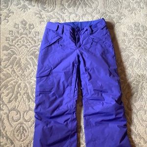 Purple North Face Ski Pants. Only worn 1 time.